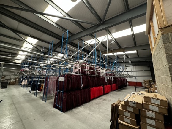 0e0e0d6d a0f0 4940 b030 f2ea34972e8c_web