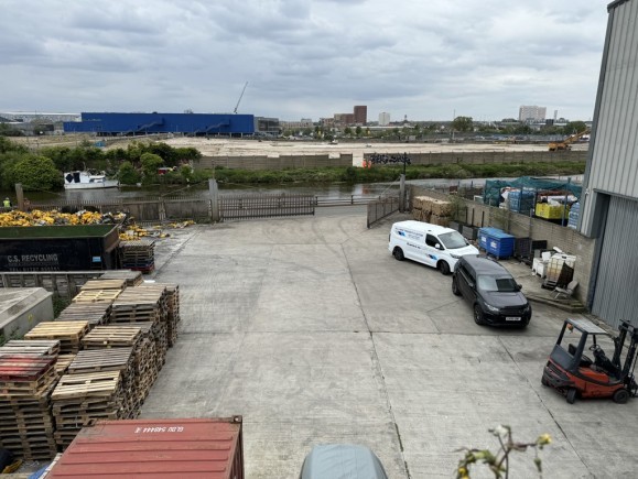 23810357 b92c 410e 9289 fd5aa7709b47_web