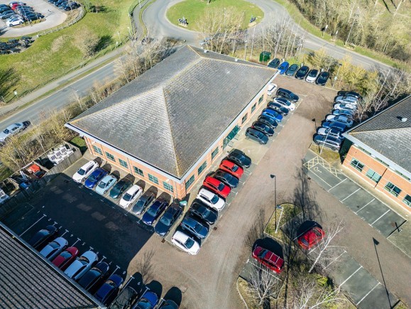 b883f527 f9d4 4b61 bae4 5e1722bd40f4_web