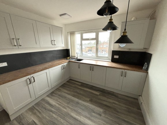 971fd78b dfad 4c4a 8ecc 6a014a71c27a_web