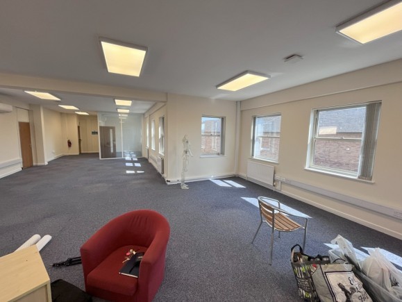 3064b526 d5c9 4004 9008 e89dc2dc5a94_web