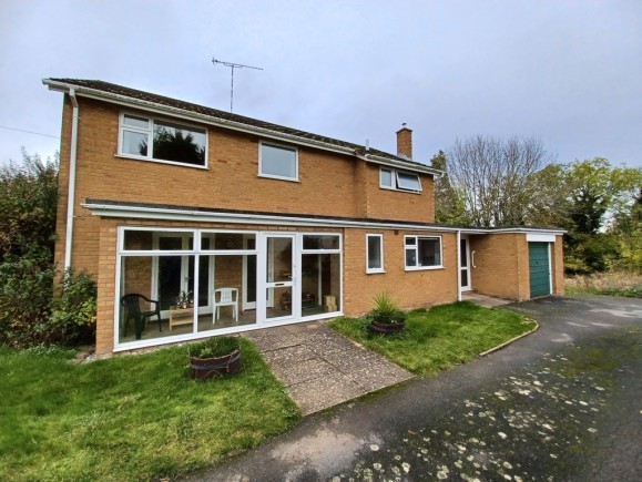 8e2a71cc 93e9 490b 9310 eccf3db7a957_web