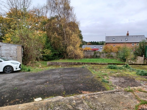 985f3915 8d61 45e0 a266 bce5fd692438_web