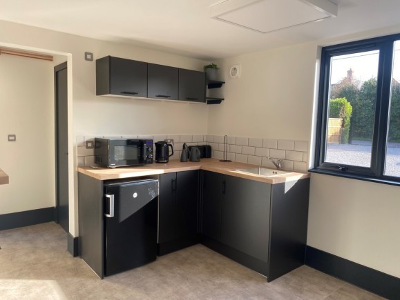 50b799d8 3b37 44d2 8e2a 54ebae1a1c32_web