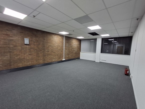 5821eba9 1cc7 4842 b76d 9f4a392030ee_web