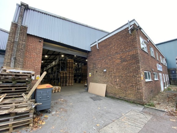 aed27f5f acd4 46f9 8dbb 4cce90955170_web