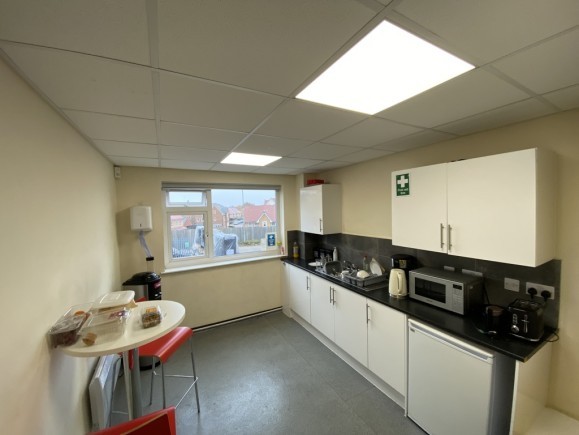 e1184e7f 1789 429f 8514 86a804c60611_web