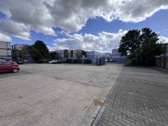 ee7b9dd2 f9bd 443a 940b 08bb064babf7_web