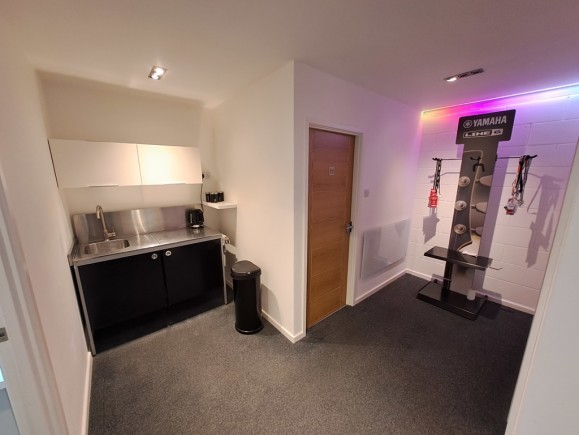 0d67bee4 dd73 41b6 bc06 809052a0d8a4_web