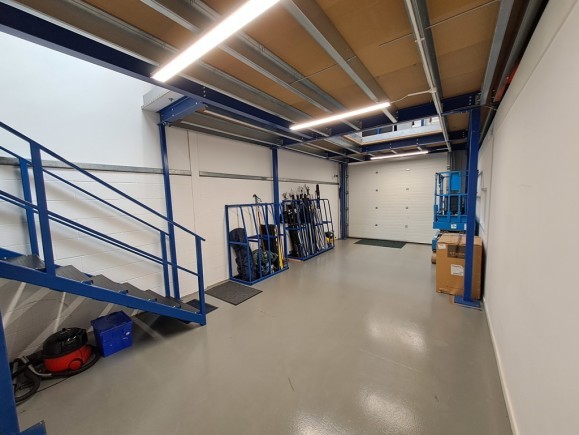 706d9b8b 6472 4d52 be2f 0c18b33db13d_web