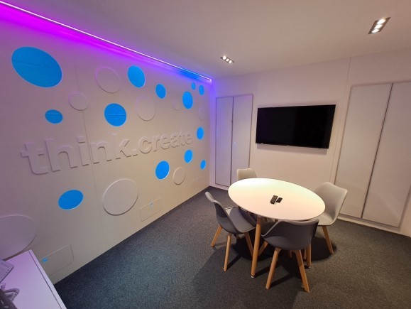 e8629643 fce8 4ff7 9d36 89362c37699d_web