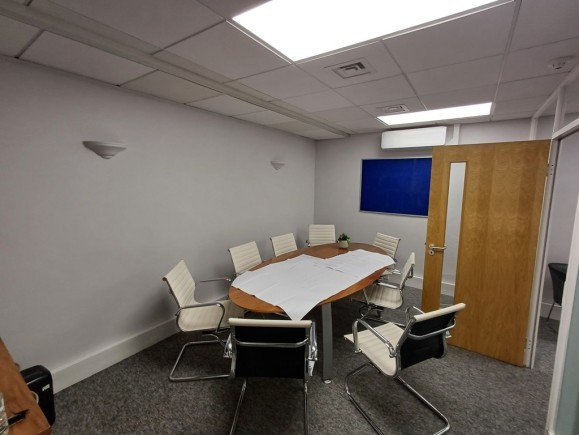 a29ebbde dbd5 40d4 9346 ef63c7334af7_web