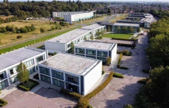 7ce5fedb 5e87 4901 8016 25e3e8fd967b_web