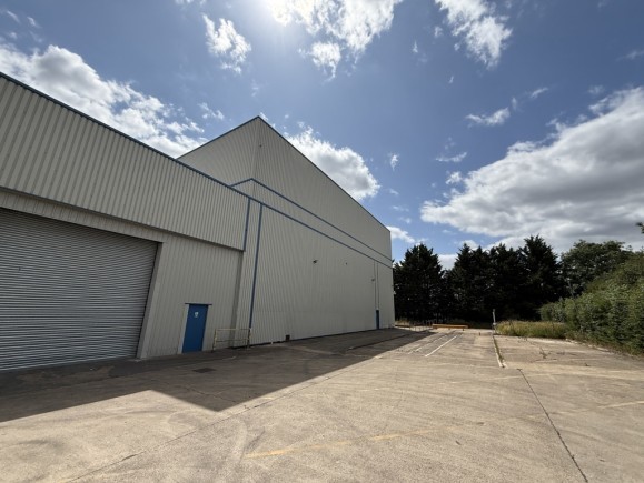 3b95a2ec 2a7d 45dc bd31 c12564380b3d_web