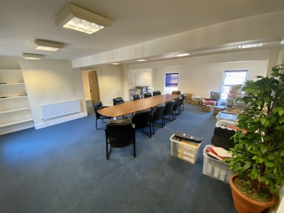 abd2e0f8 c184 403c 8dbf 5eadd653fa75_web