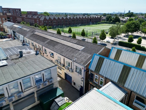 9796c0ad 9e15 4fb8 9a8a 84292bf87aed_web