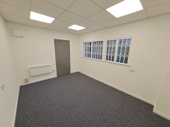 cc80a4ae d71f 44b5 86f8 54fa33863b45_web