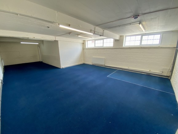 5d0d6b2a bee5 4b59 bb66 b9a806c6c256_web