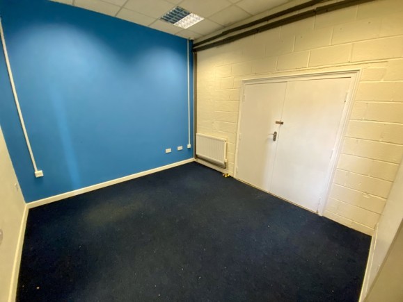 ec02e72f 2790 4fce 8458 784198bd586a_web