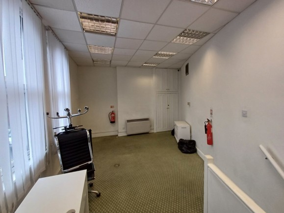 fc5baf6d efa1 4a7f 8f97 bdc5c522bf43_web