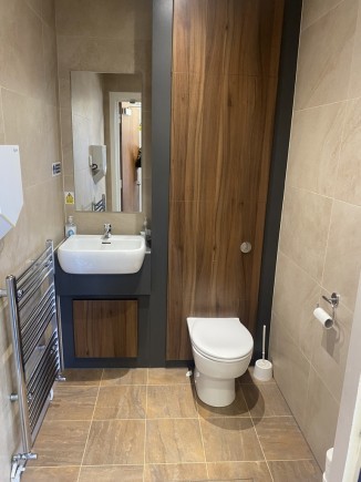 f32dfa77 42a4 4636 bbd4 bf3ded82f6bf_web