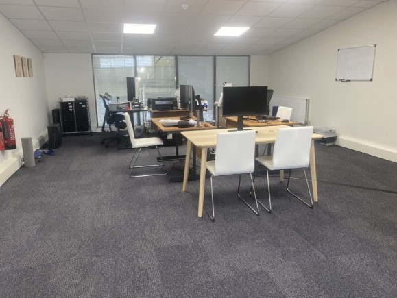 833fa4ee fc00 4352 aa9b 3080d750c680_web