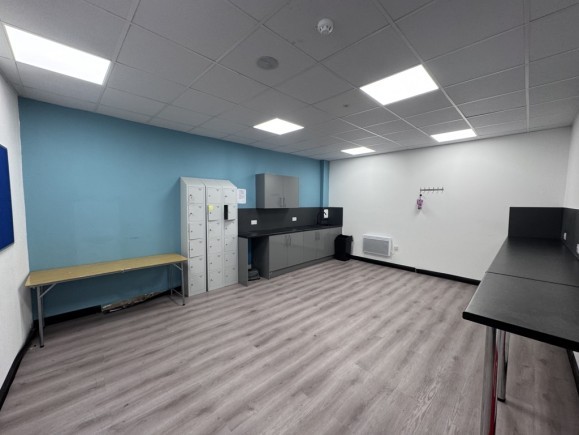 7392b13f d421 46f2 b962 4e9edee5c404_web