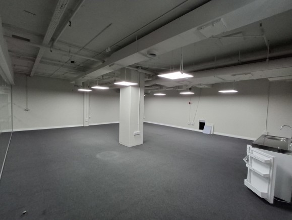 95b9c7c0 889e 4181 a3c3 8d3f35de9144_web