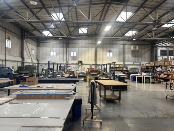 e1b18bec a07a 4804 a7e1 34bb703a0ffb_web