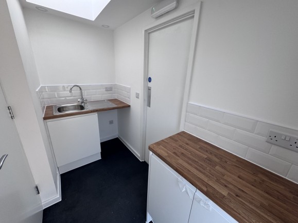 e35540d4 d58b 47f5 8f00 4049ff239cd7_web