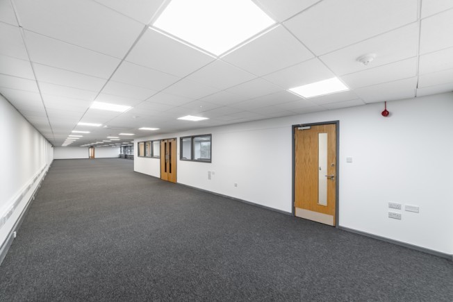 d47b28df f617 4210 beea a2fd03ef3f30_web