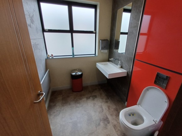 99eca33f 264e 4e35 a84d 94a0a60dd9f3_web