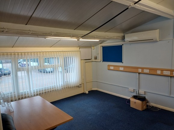 0cae72f0 56c8 4e95 a71a 49007ebefbb6_web