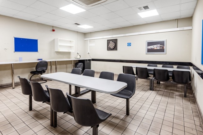 3852fa40 7877 4bda a163 5dedb7b5fc08_web