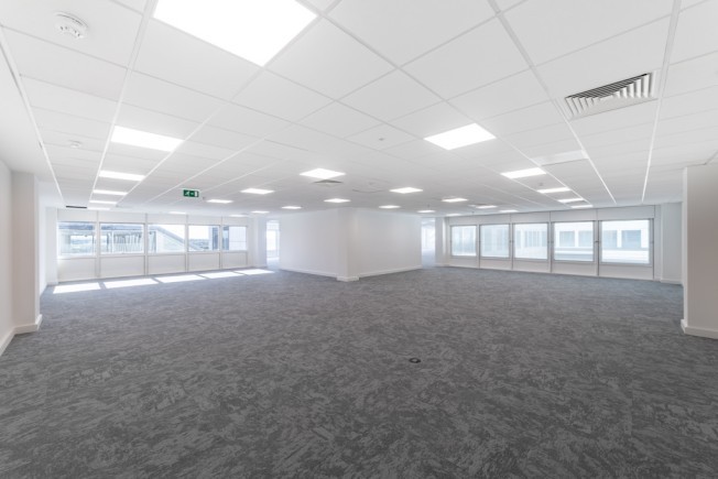 87c566f7 1108 42d7 9a23 7b46eef24087_web