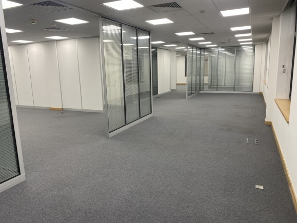 43e9039b 08ed 4523 9ec1 e64a160b8627_web