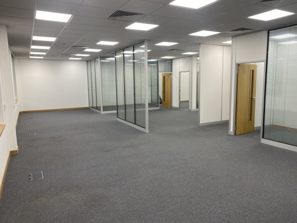 baa0747a 09a2 4ea0 80c5 8871f0641d0a_web