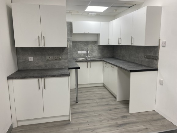 fac21981 1249 4608 82da 000ce30e9c89_web