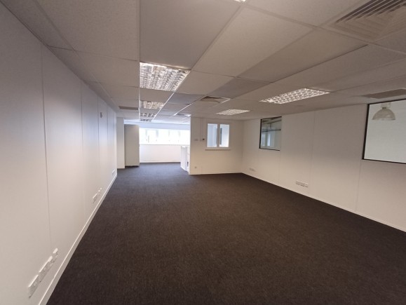 bdb31e3d cb81 4f41 8ced ddc00e3f4022_web