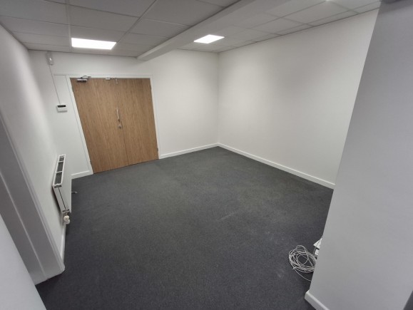 767d94b0 e95c 490b 945d 4952d3355b2f_web