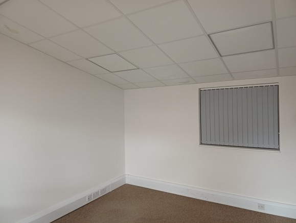 24548439 c533 4bf0 bcf2 3329231f6e04_web