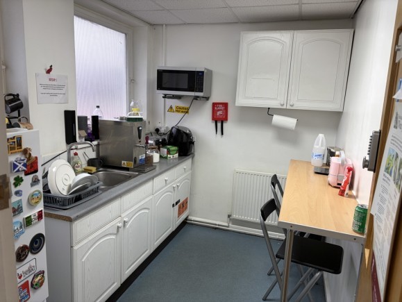 fd59eb5e d90f 4353 8466 8a2af3ee24fb_web