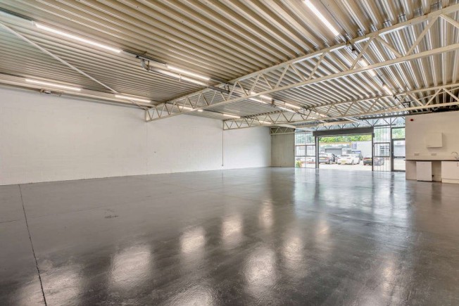 f965aa0f 81a4 4773 a2c4 4d1a37a76279_web