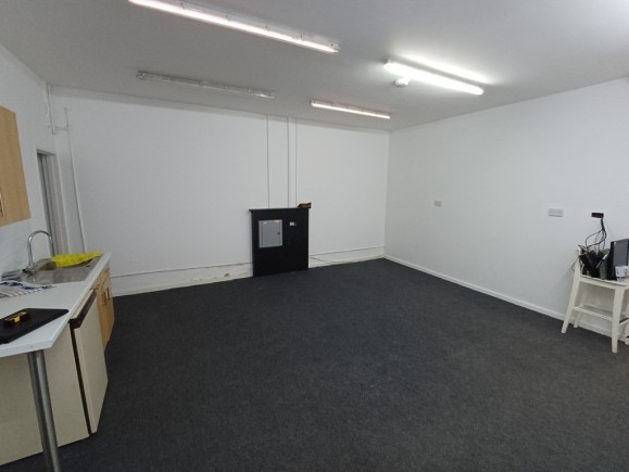 b49d92f6 5114 43c3 b8b1 a3fb109e9f37_web