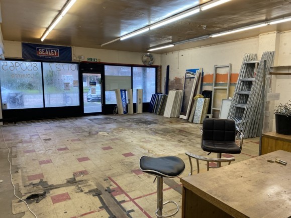 93dbd16a d008 40c2 a788 9212f47d01b4_web