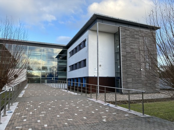 0f8bf3e4 e10b 4614 b8f5 40bad4a5e20b_web