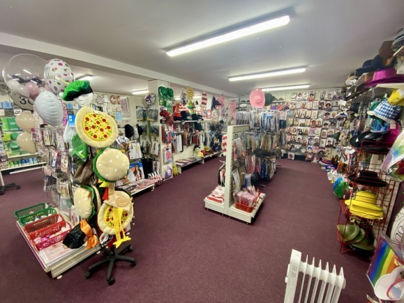 ce14e438 34da 44b8 b448 6b88ada109e7_web