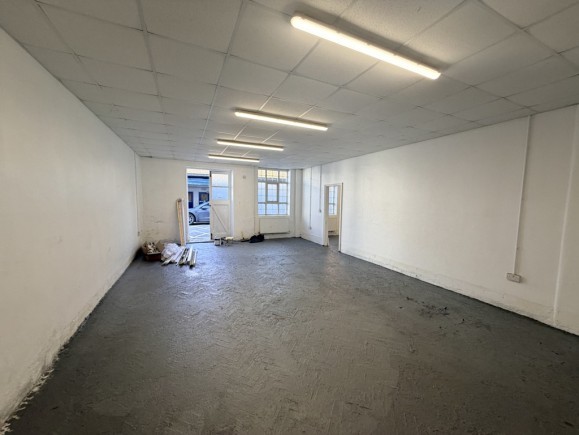 26464fa5 df57 4e30 b405 703f60bbe83f_web