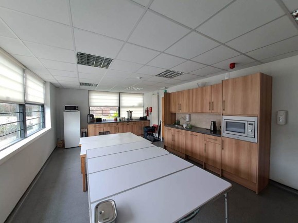 7f4c2c40 b52d 442d aaf7 b34614b38770_web