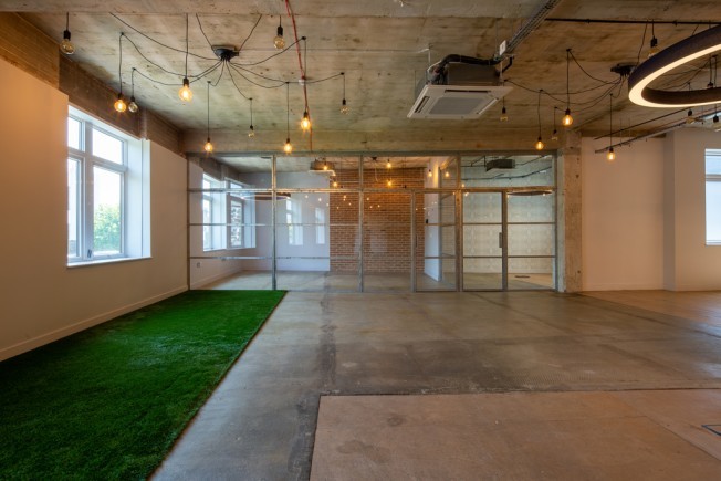 c69b95bc a0e9 499c 8b72 d8d770286424_web